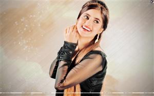 Gorgeous beauty Sajal Aly in an attractive black dress